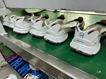 BAL-Runner HX11 Sneakers [40 styles]