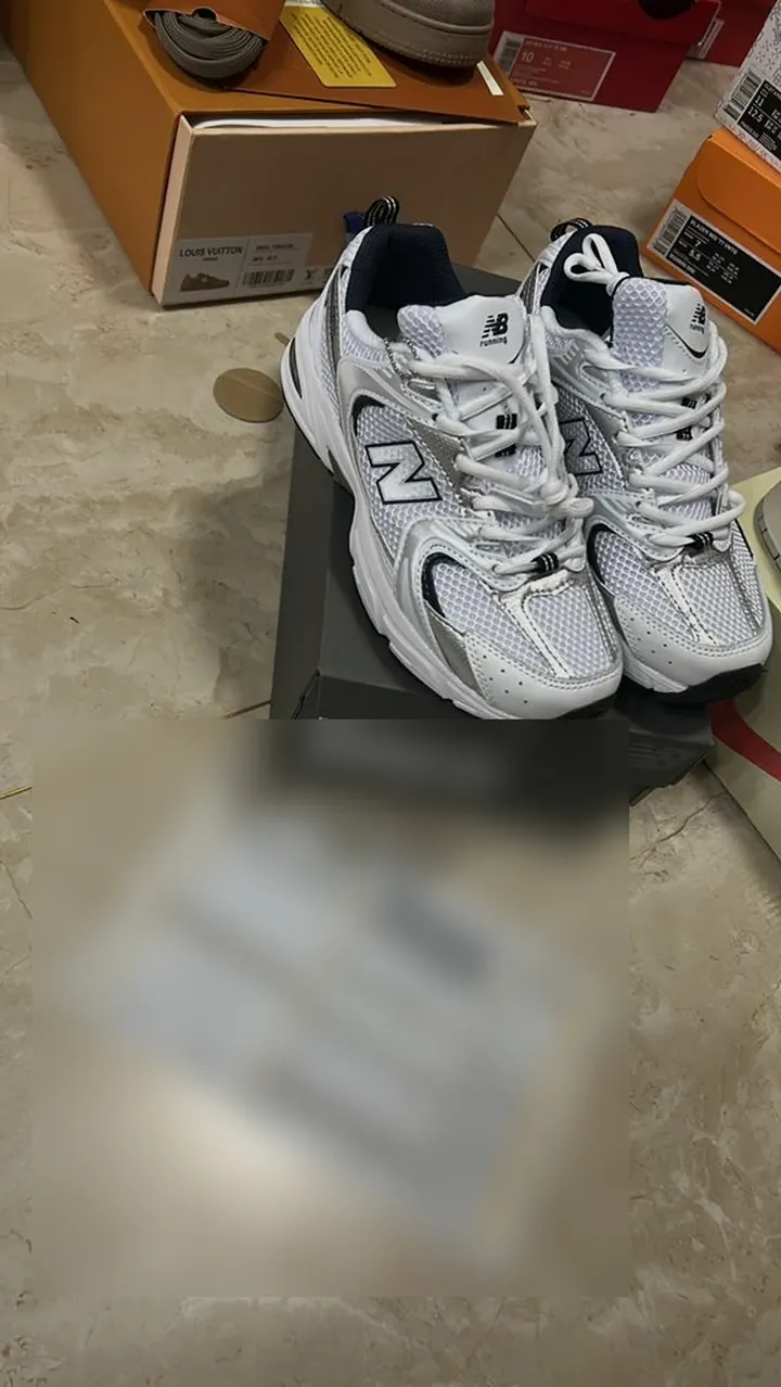 Zapatillas de Moda: Pedido listo para viajar con mensajería internacional (datos ocultos)